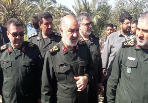بازدید جانشین فرمانده کل سپاه پاسداران از روند خدمت‌رسانی بسیجیان سیل زدگان اهواز