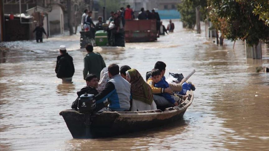 توزیع ۴ تن اقلام بهداشتی در معمولان، پلدختر و دشت ازادگان/ ویزیت ۶۷۰ خانوار در طرح چادر به چادر