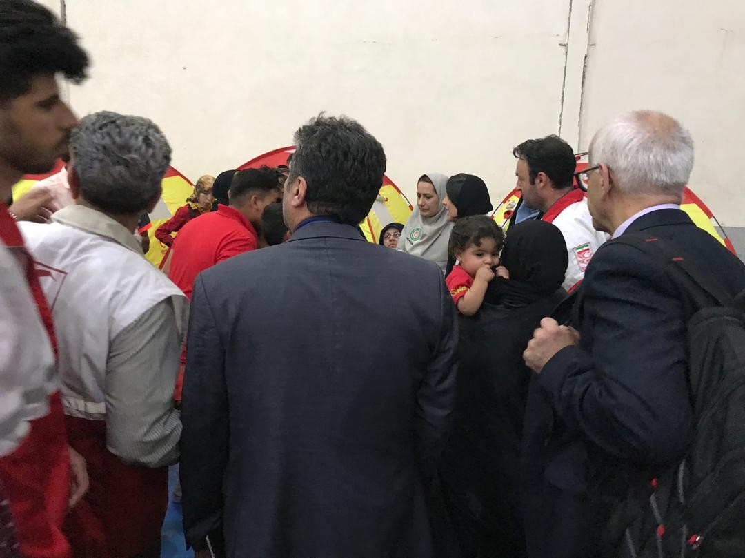 آخرین اخبار از مناطق سیل&zwnj;زده یکشنبه ۲۵ فروردین ماه/چهار محور ارتباطی اصلی کرمان مسدود شد/ ترمیم۷۰کیلومتر سیل بند در بخش اسماعیلیه اهواز +فیلم و تصاویر
