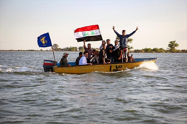 کمک&zwnj;رسانی کاروان مقاومت اسلامی نُجَباء عراق به سیل&zwnj;زدگان اهواز +تصاویر