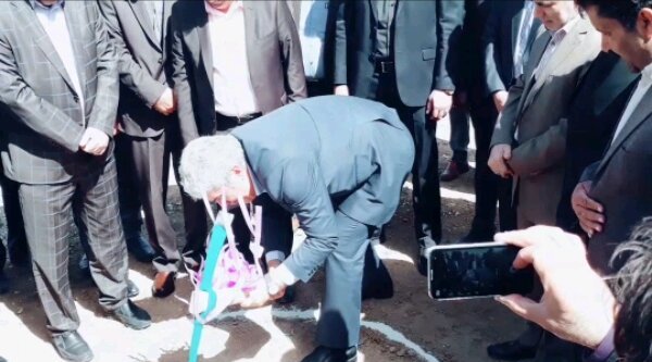 کلنگ زنی بزرگترین باغ گیاهان دارویی جنوب کشور
