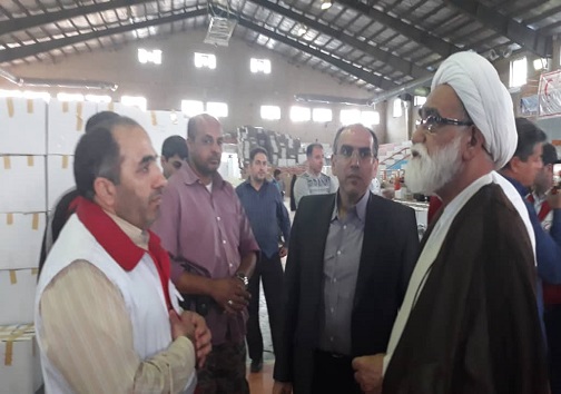 تلألو انسانیت و فطرت پاک، جان&zwnj;مایه فعالیت&zwnj;های داوطلبان کمک رسانی به سیل زدگان است