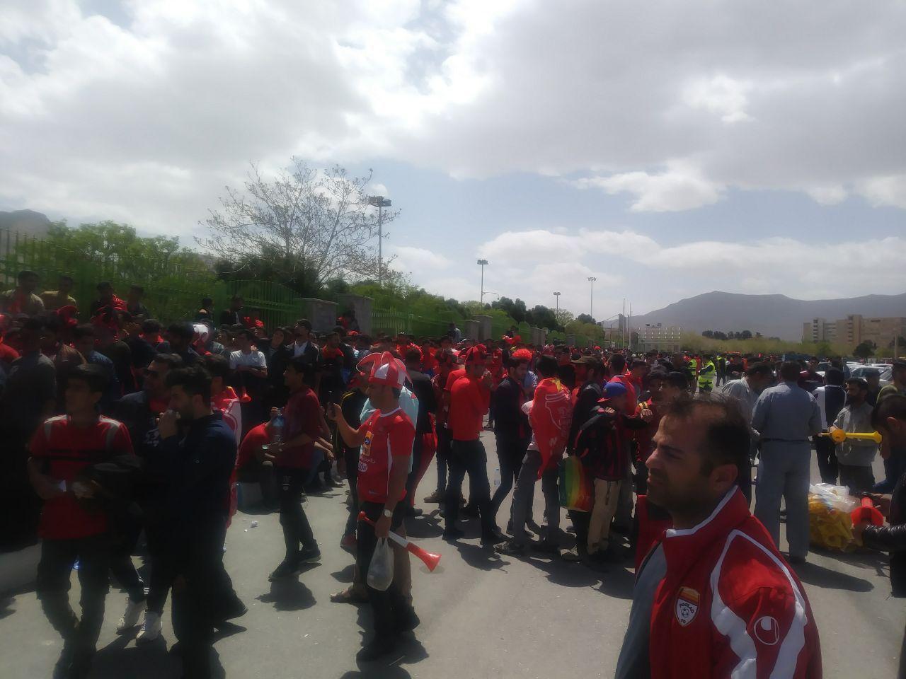 حاشیه&zwnj;های پیش از دیدار ذوب آهن - پرسپولیس