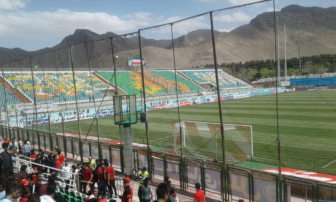 حاشیه&zwnj;های پیش از دیدار ذوب آهن - پرسپولیس