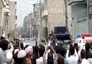 لحظه منفجر کردن مقر تروریست&zwnj;ها در پیشاور پاکستان + فیلم