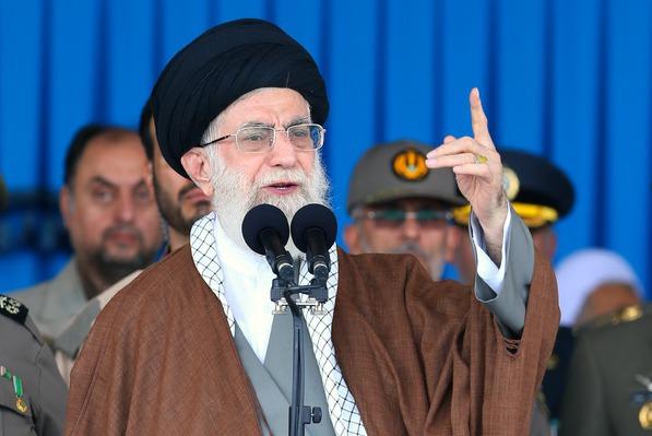 دیدگاه رهبر معظم انقلاب درباره ارتش جمهوری اسلامی ایران