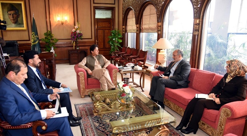 سفیر ایران در اسلام آباد با عمران خان دیدار کرد