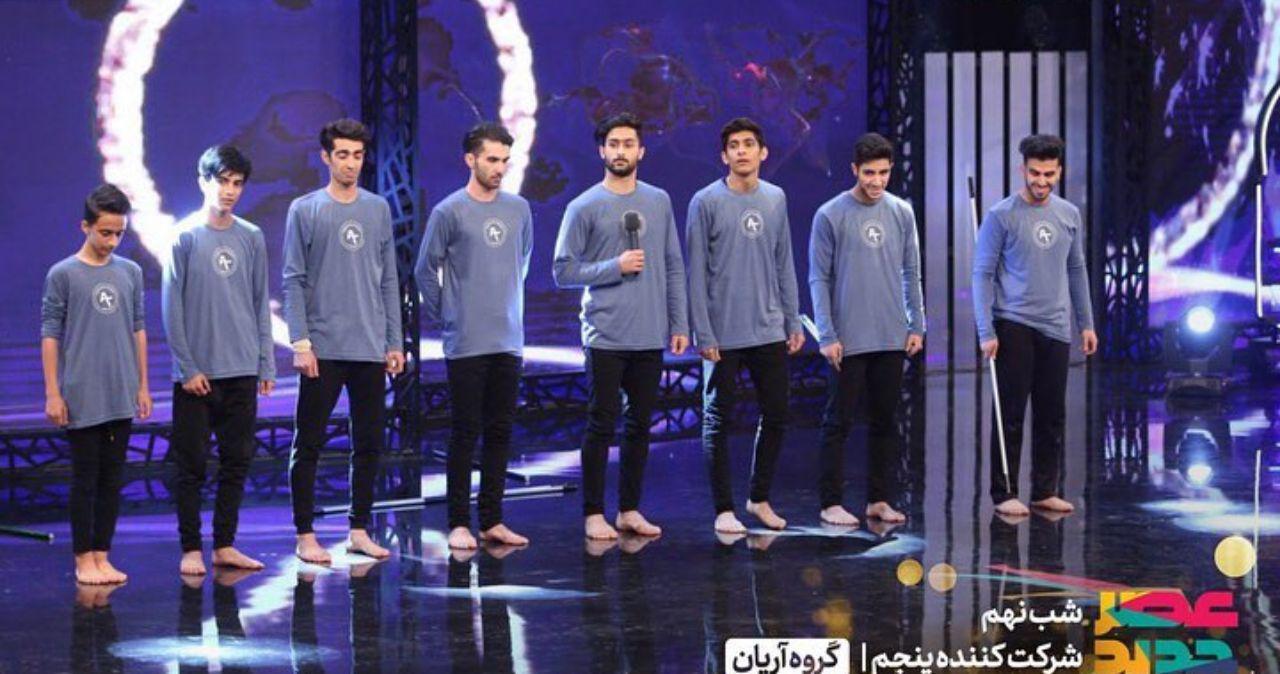 نمایش ربات&zwnj;های غول پیکر و تعجب احسان علیخانی و داوران عصر جدید/ شعبده&zwnj;بازی که با رأی منفی داوران مواجه شد + فیلم