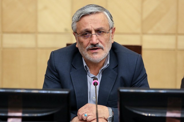 سال آینده حزب&zwnj;های کوچک با یکدیگر ادغام خواهد شد/ قانون جدید احزاب پس از بررسی بیشتر به صحن علنی می&zwnj;آید