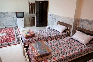 اسکان بیش از ۱۵۰۰ مسافر نوروزی در مدارس نطنز