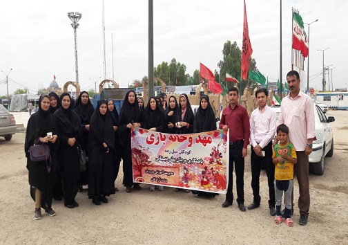 استقرار مهدکودک و خانه بازی سیار در کمپ های اسکان موقت سیل زدگان