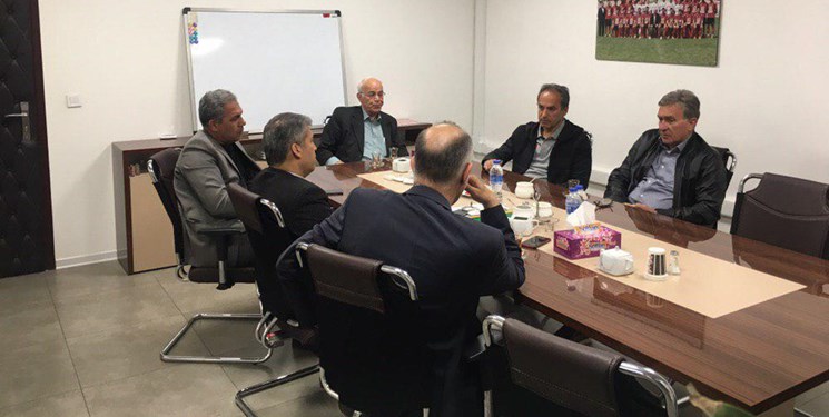 هدیه نفیس کاشانی به برانکو