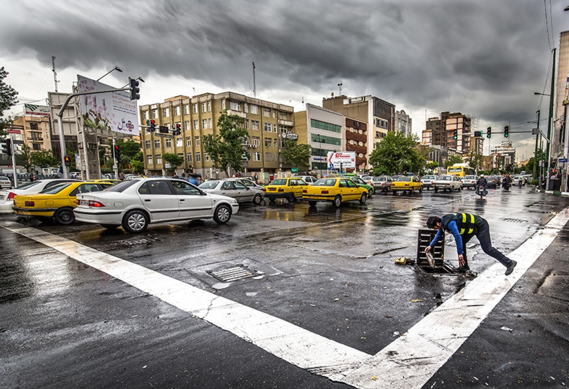 هشدار جدی به رانندگان درباره لغزندگی خیابان&zwnj;ها