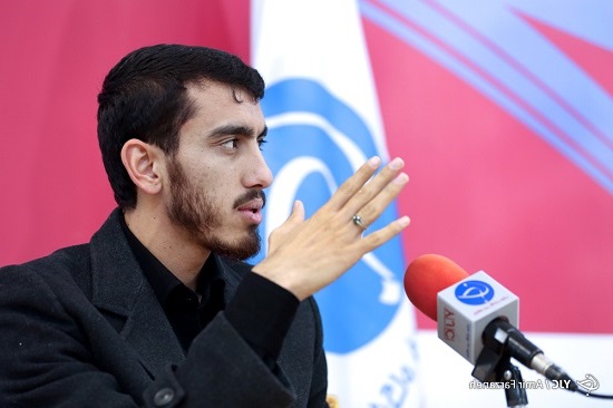 فیلم منتشر نشده از مداح معروف در مناطق سیل زده گلستان +فیلم