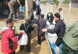 انجام حرکت های جهادی در امداد رسانی به سیل زدگان خوزستان
