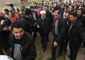 دولت در کنار مردم پلدختر است/ هرچه سریعتر خانه&zwnj;سازی شروع شود