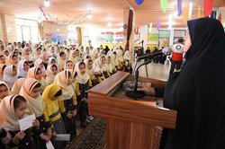 سیل مهربانی همکلاسی&zwnj;ها در مدارس ایلام برگزار شد