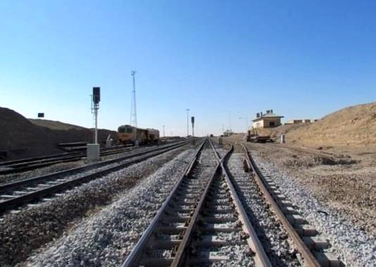 آغاز عملیات اجرایی فاز اول احداث راه&zwnj;آهن کرمان_ بردسیر_سیرجان