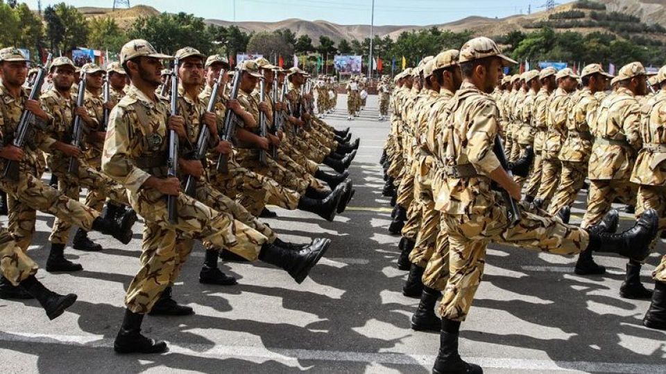 اعزام مشمولان مناطق سیل زده به سربازی ۲ ماه به تعویق افتاد/ اعطای یک ماه مرخصی اضطراری به سربازان
