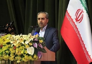 هدیه نوروزی استاندار قم به خبرنگاران کشور