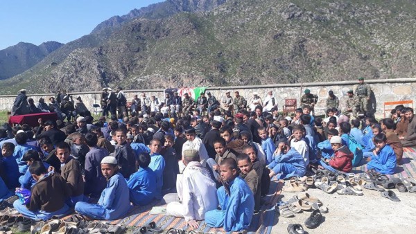 زنگ یک مکتب در ولایت کنر بعد از ۹ سال دوباره به صدا درآمد