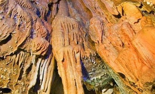 غار علیصدر مکانی امن نهفته در دل زمین / بازدید حدود ۱۸ هزار نفرمسافران نوروزی
