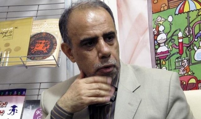 سیب هفت سین نشانه سلامتی است/امیدوارم سال ۹۸، سال رونق کتاب و کتابخوانی باشد/در گذشت خشایار الوند بسیار تلخ بود