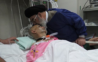 عیادت امام جمعه اصفهان از دو مجروح حادثه تروریستی سیستان و بلوچستان