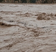 گل و لای سیلاب لغزنده تر از برف