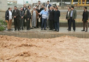 بازدید لاریجانی از رودخانه قمرود قم