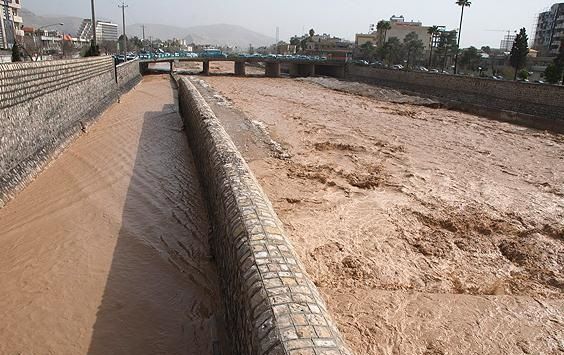 انتقال پیکر&zwnj; جانباختگان سیل در شیراز به زادگاهشان