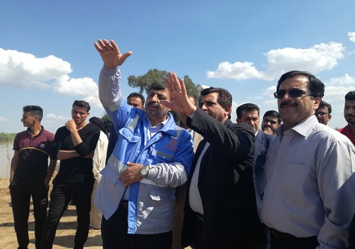 آغاز عملیات ترمیم سیل&zwnj;بند روستاهای بامدژ اهواز/خطری روستاهای بامدژ را تهدید نمی کند
