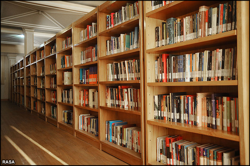 پذیرایی کتابخانه ها از علاقه مندان به کتابخوانی در نوروز 98