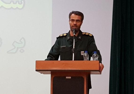 بسیجیان و مردم نهاوند ۲۶۰میلیون ریال به سیل زدگان گرگان کمک کردند