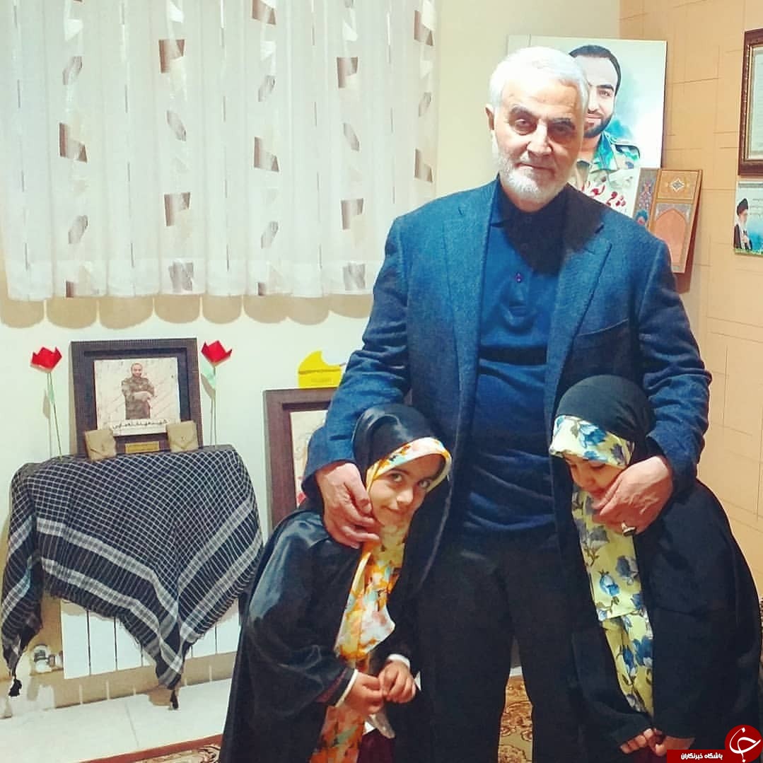 دیدار نوروزی سردار سلیمانی با خانواده شهید مدافع حرم مهدی نعمائی