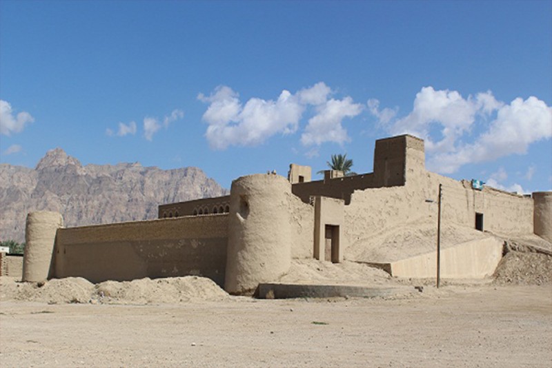 ورود ۶۵۰ هزار مسافر به شهرستان تنگستان