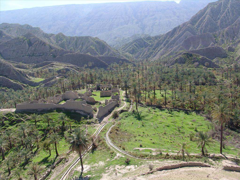 ورود ۶۵۰ هزار مسافر به شهرستان تنگستان