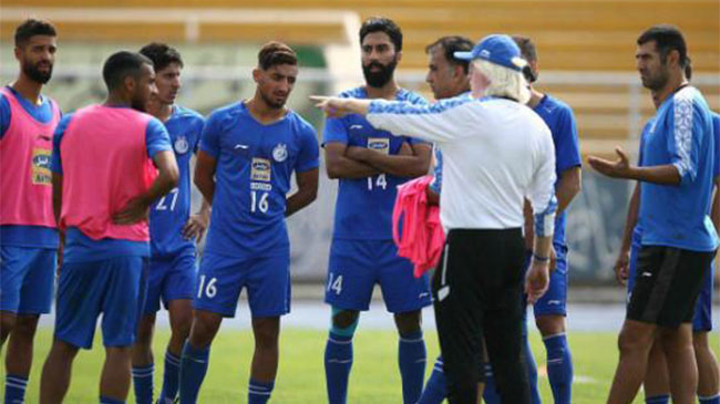 بازیکنان استقلال آماده دیدار مقابل پرسپولیس شدند