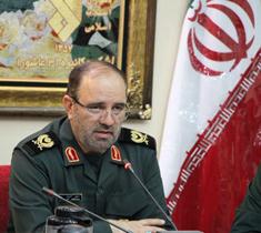 دیدار فرمانده سپاه عاشورا با خانواده شهیدان حسین زاده در تبریز