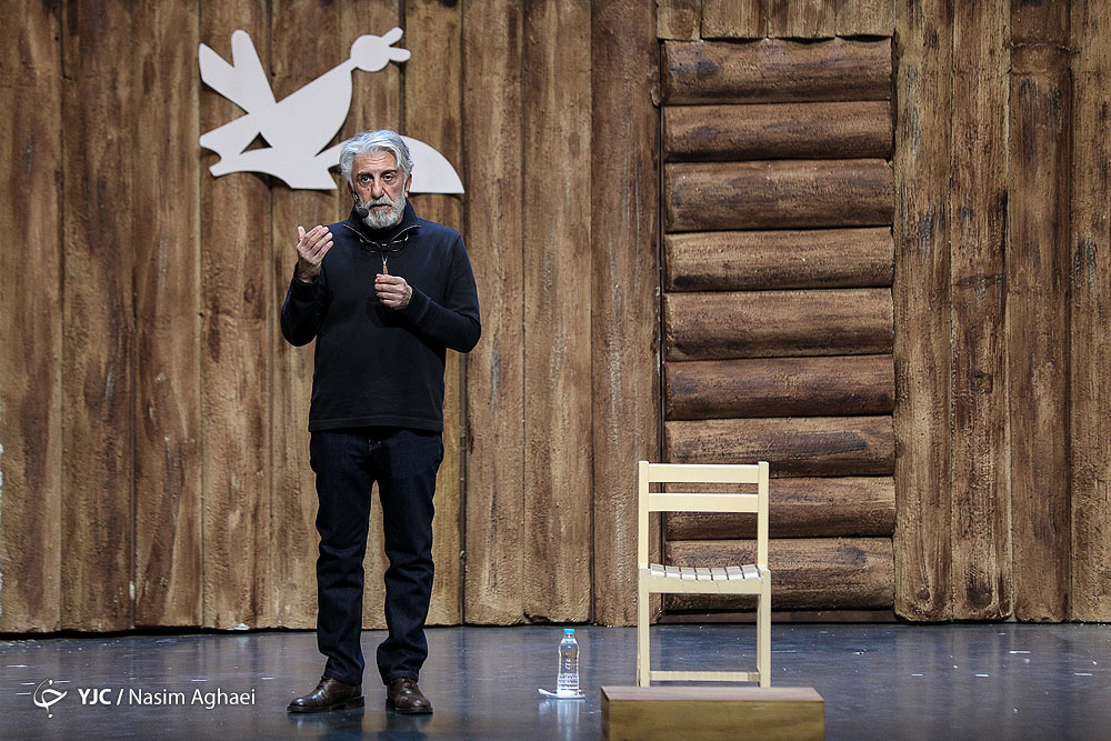برگزیدگان بیست و دومین جشنواره بین المللی قصه گویی تقدیر شدند