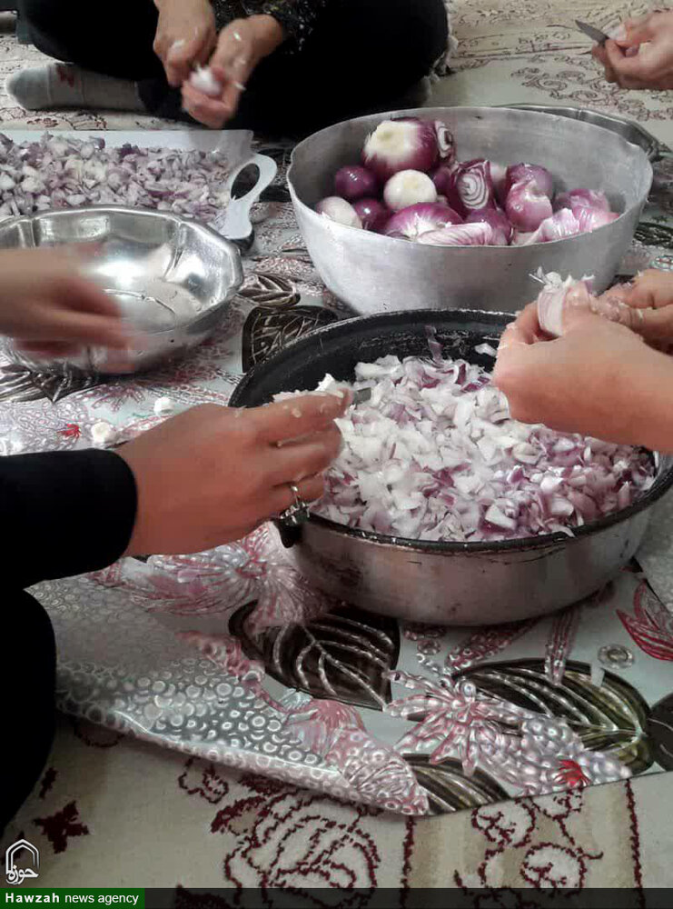 خدمت&zwnj;رسانی بی وقفه طلاب خواهران در آبگرتگی&zwnj;های اهواز