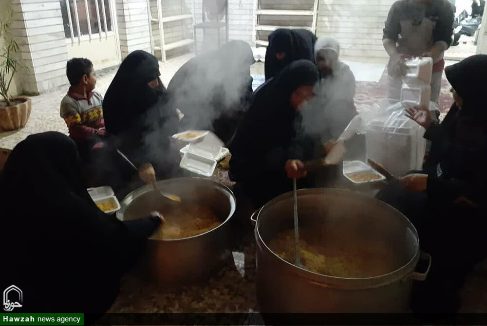 خدمت&zwnj;رسانی بی وقفه طلاب خواهران در آبگرتگی&zwnj;های اهواز