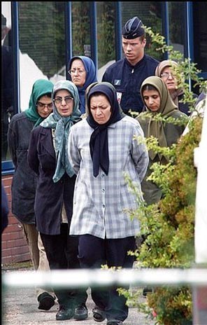 دستورالعمل اینترنتی منافقین در گفتگو با یک عضو جداشده/ هر عضو سازمان بیش از ۱۰ اکانت در فضای مجازی دارد/ پولشویی؛ مهمترین راه درآمد منافقین