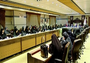 بهبود وضعیت زنان مستلزم مشارکت بانوان است/ بانوان در زمینه آموزش جلوتر از مردان هستند