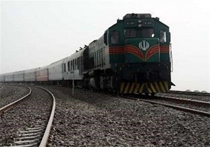 قطار رفت و برگشت به سمت تهران ۳ بار درطول هفته از ایستگاه میاندوآب عبور می‌کند