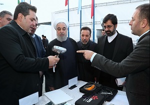 بازدید رئیس جمهور از نمایشگاه محصولات تولیدی شرکت‌های دانش بنیان اردبیل