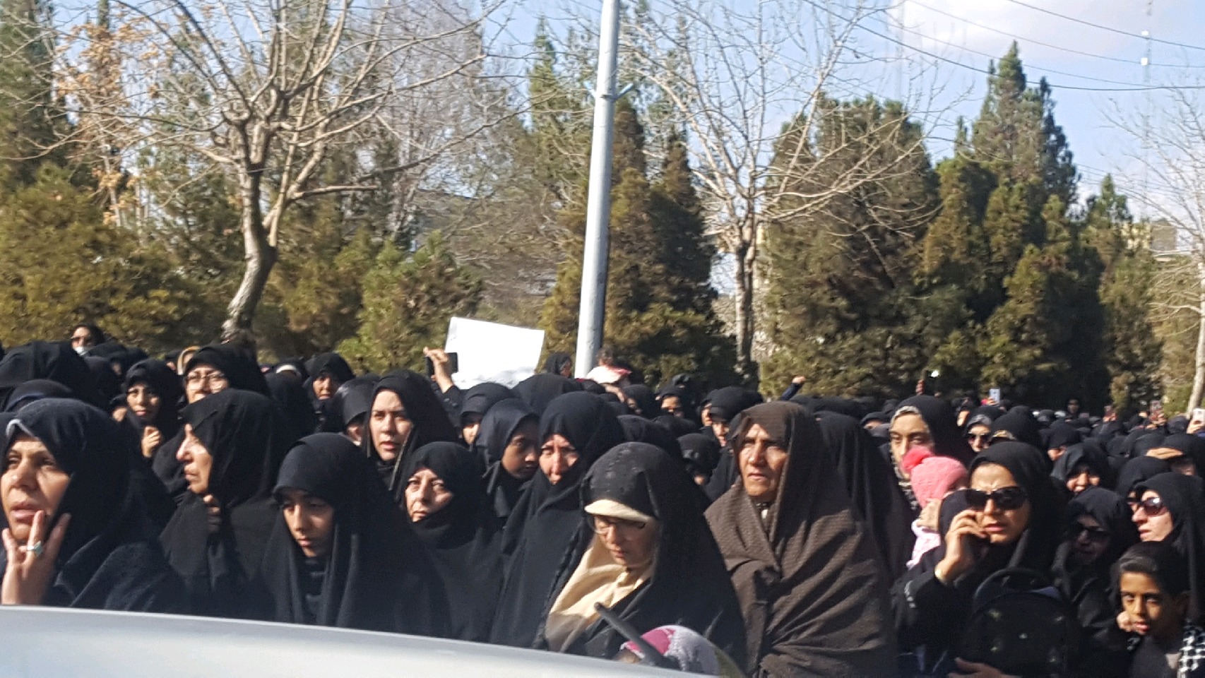 فریاد مرگ بر آمریکای مردم کرمان طنین انداز شد+تصاویر