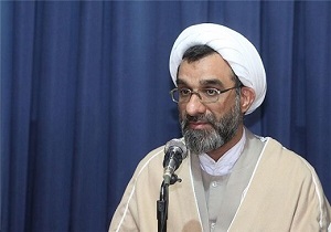 خون سردار سلیمانی باعث استحکام انقلاب و خشکاندن ریشه دشمنان می‌شود