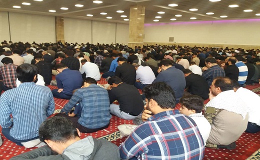 راهپیمایی انزجار از استکبار در مسجد جامع شهر بندرعباس