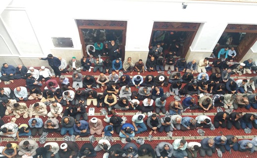 راهپیمایی انزجار از استکبار در مسجد جامع شهر بندرعباس